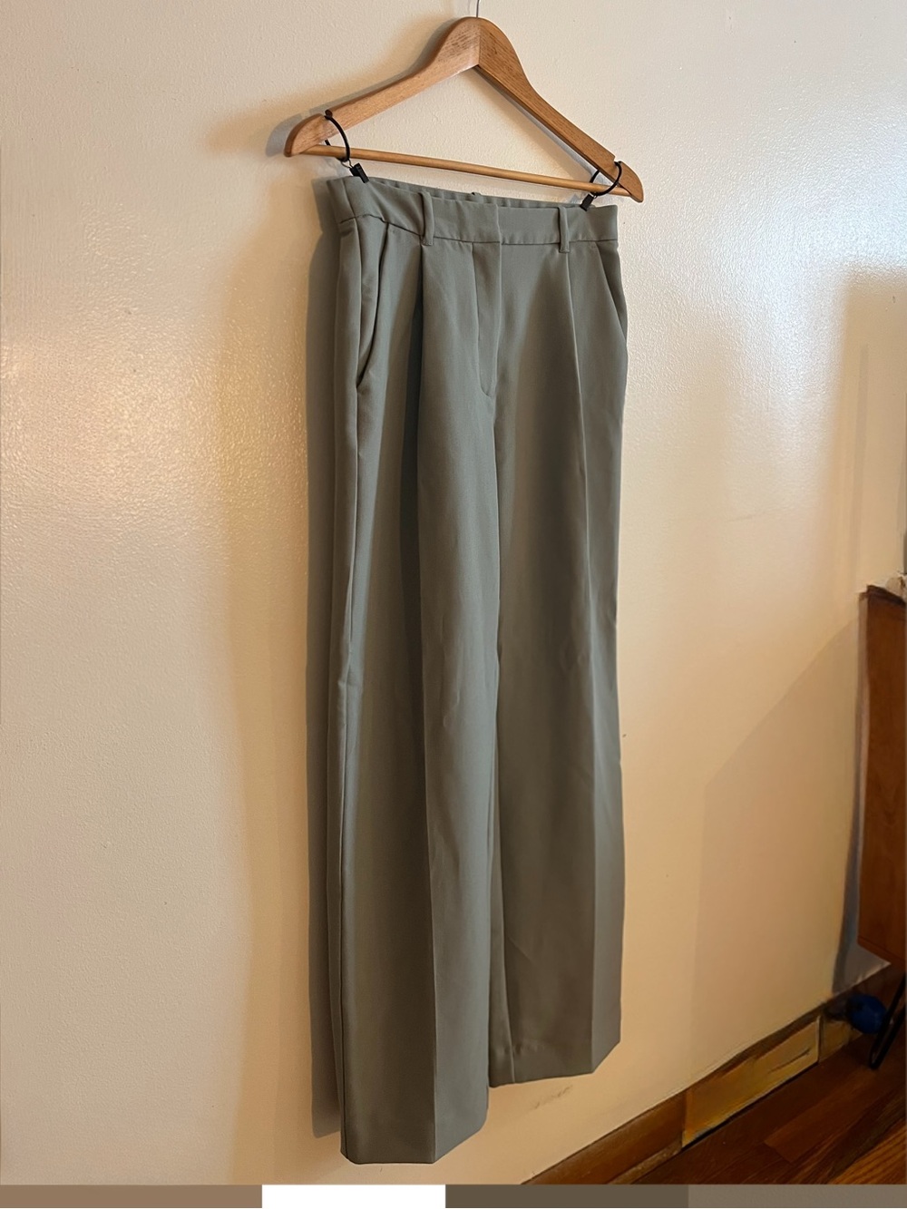 Abercrombie & Fitch Olive Green Wide Leg Pleated Trousers